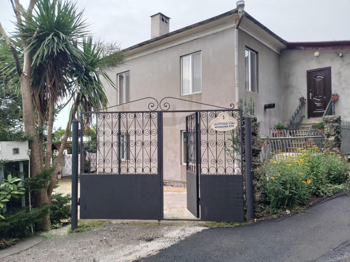 Merabi And Neli Guest House 马钦加里 外观 照片