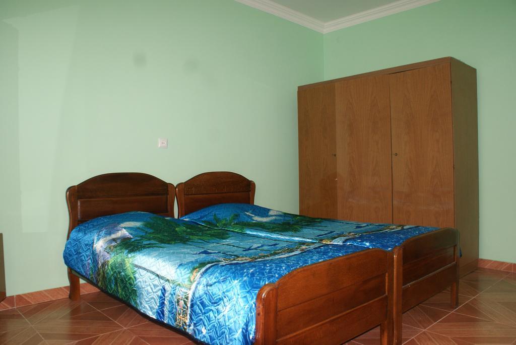 Merabi And Neli Guest House 马钦加里 客房 照片