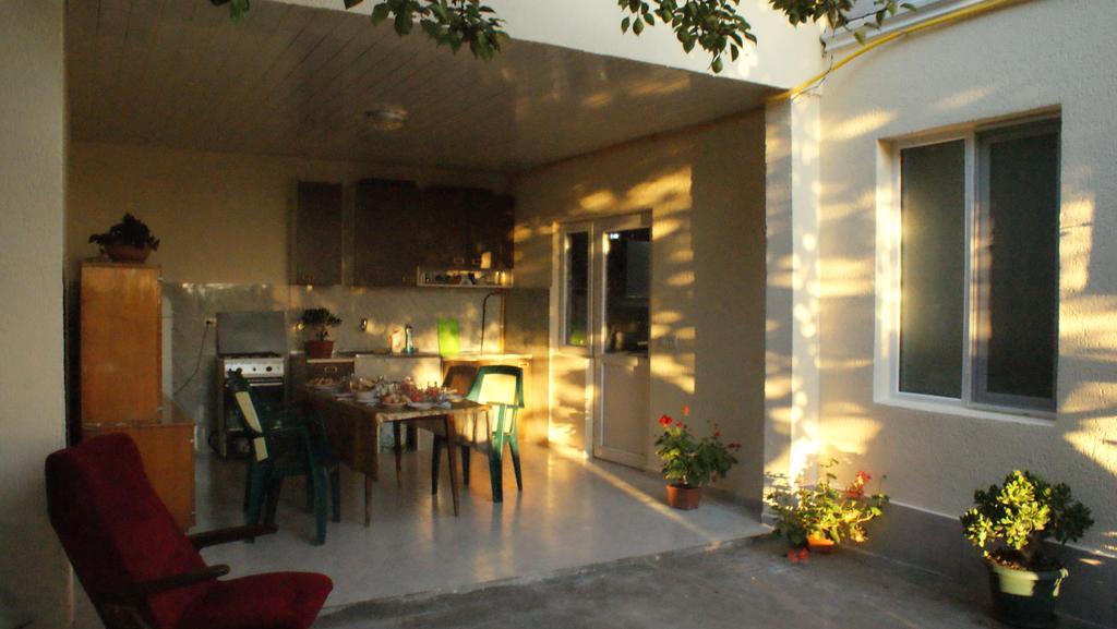 Merabi And Neli Guest House 马钦加里 外观 照片